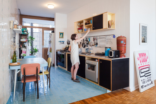 15 Compact, Well-Equipped Apartments for the Quarantine Period - Image 12 of 16