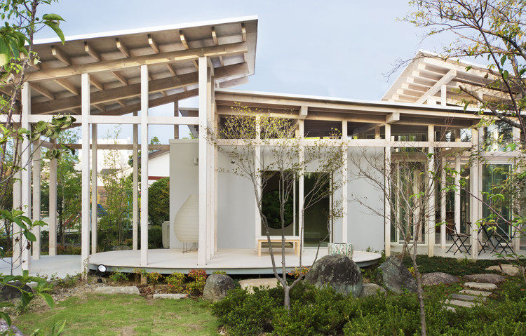 Casa cercada / studio velocity - Más Imágenes