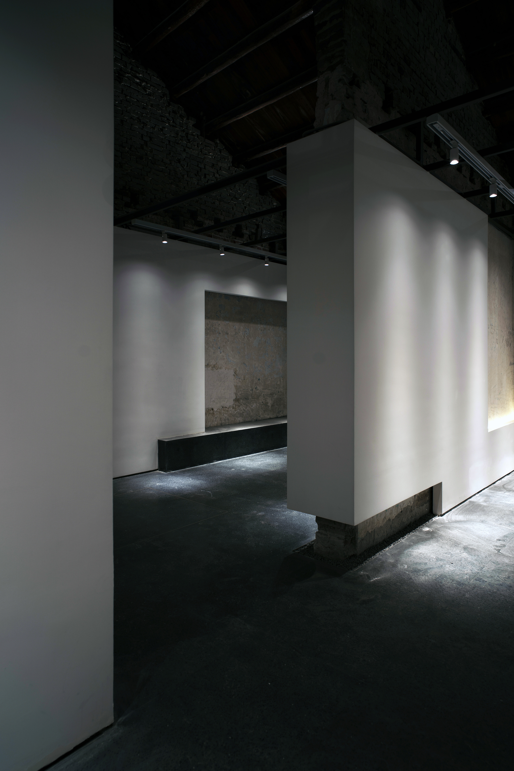 Gallery of Chengdu Quantum Project Exhibition Hall / Fanzhu Design - 8
