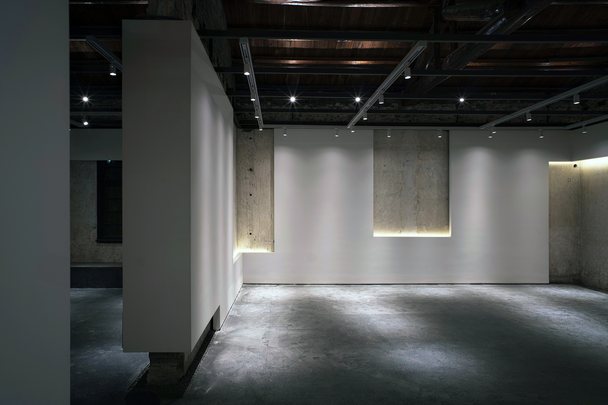 Gallery of Chengdu Quantum Project Exhibition Hall / Fanzhu Design - 9