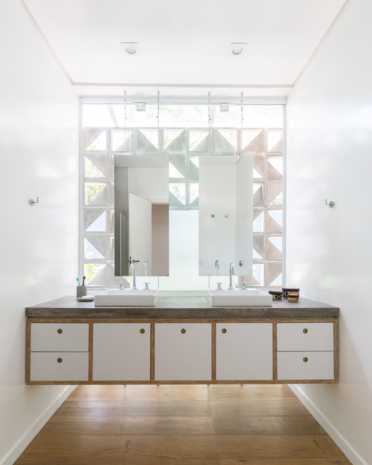 Butantã House / Casa14 Arquitetura - Interior Photography, Bathroom, Wood, Glass