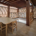 Microbliblioteca Warak Kayu / SHAU Indonesia - Fotografía interior, Madera