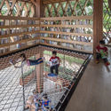 Microbliblioteca Warak Kayu / SHAU Indonesia - Fotografía interior, Fijación Vigas