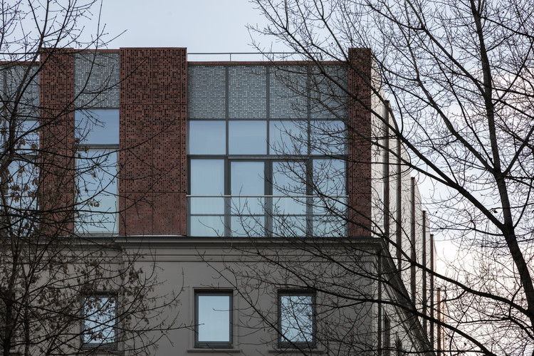 Sovremennik Residential Building Extension / Al Studio + Front Architecture  - Windows, Brick, Facade