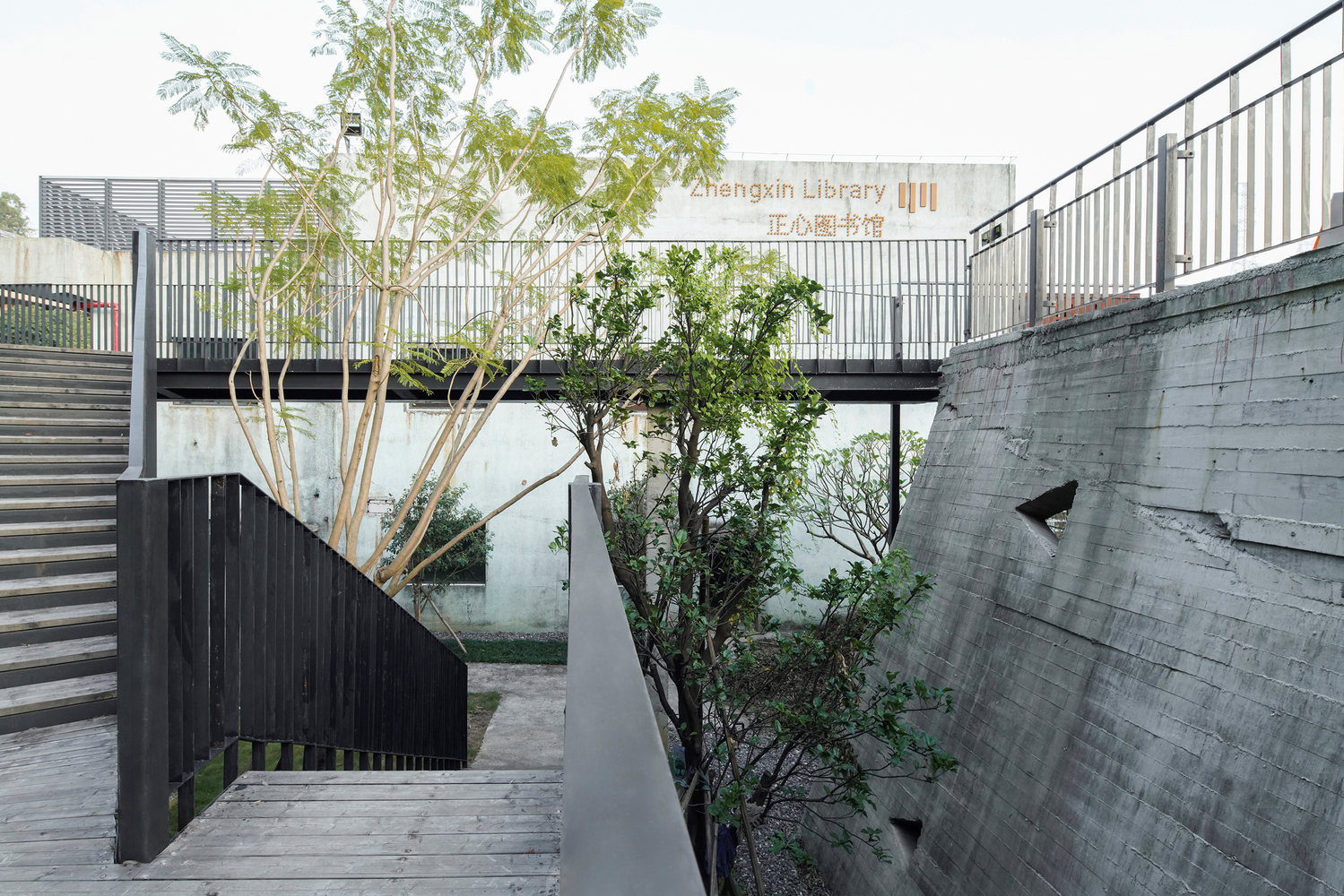 深圳明德学院 / 源计划建筑师事务所 - 建筑图, 扶手
