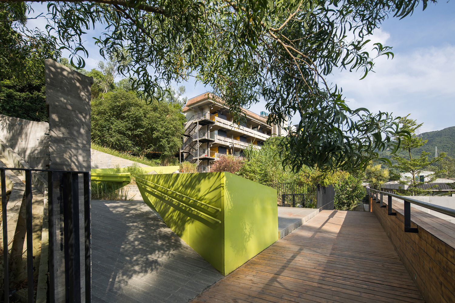 深圳明德学院 / 源计划建筑师事务所 - 建筑图, 露台, 扶手