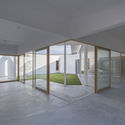 House and Office in Hofu / Tato Architects - Interior Photography, Glass, Concrete