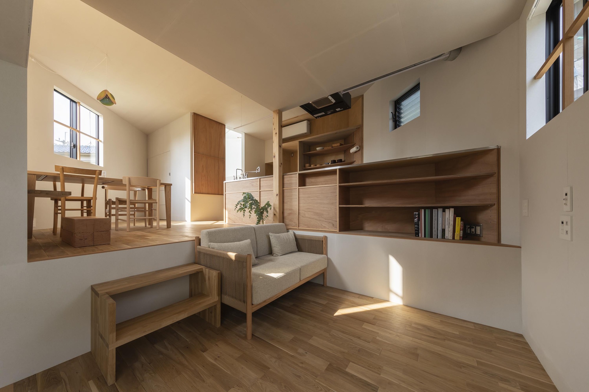 Gallery of House in Takatsuki / Tato Architects - 7