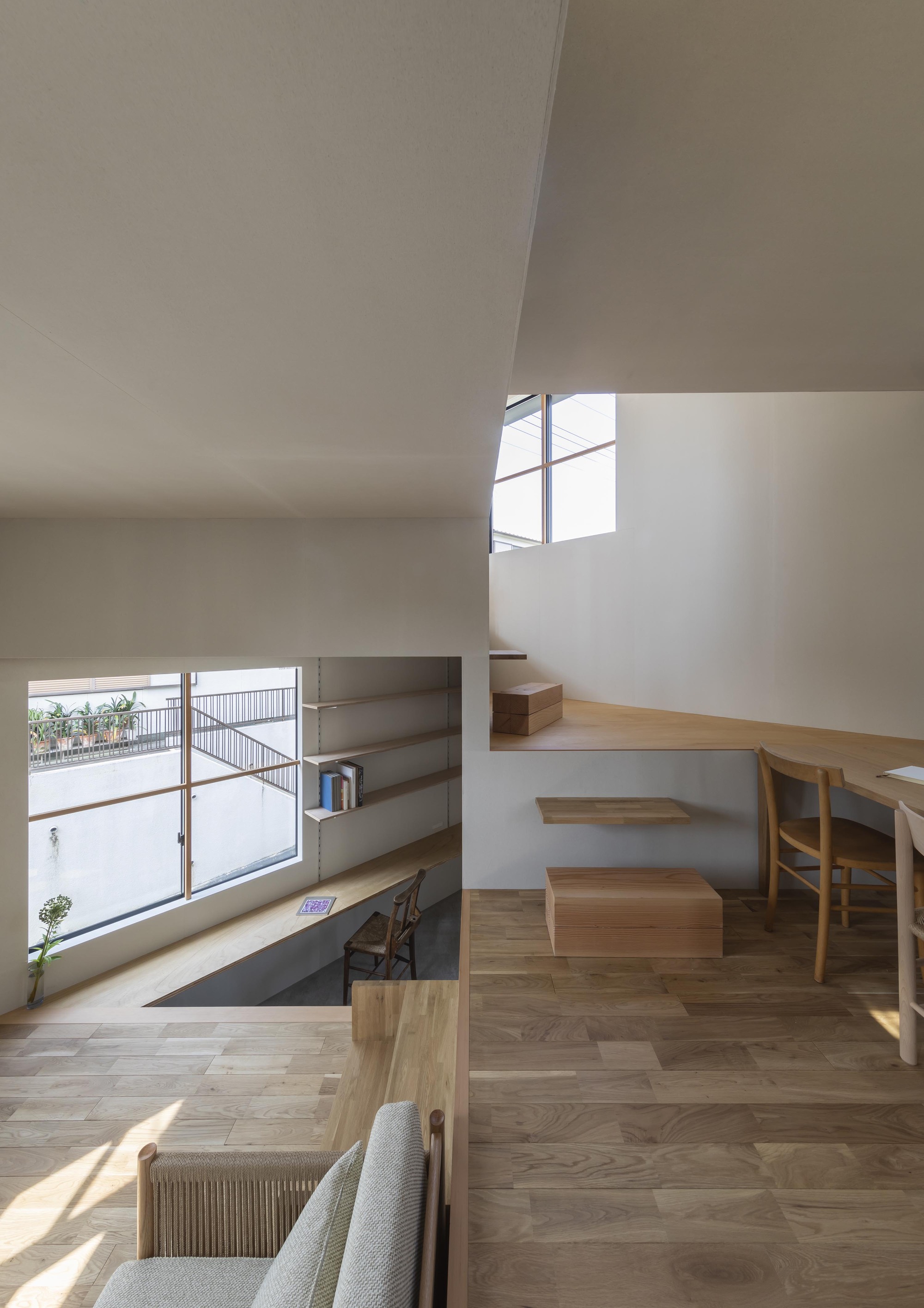 Gallery of House in Takatsuki / Tato Architects - 15