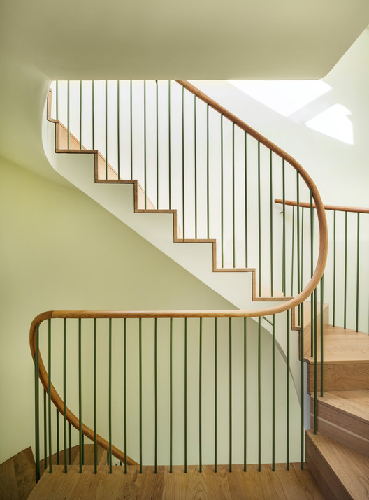 Casa Conejo Blanco / Gundry & Ducker Casa Conejo Blanco / Gundry & Ducker - Fotografía interior, Escaleras, Madera