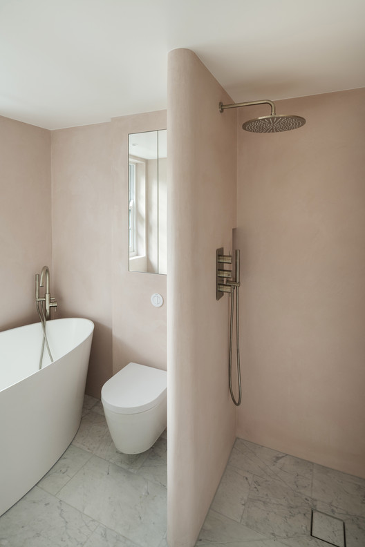 Casa Conejo Blanco / Gundry & Ducker Casa Conejo Blanco / Gundry & Ducker - Fotografía interior, Baño, Tinas