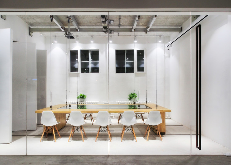 PMA设计事务所办公室 “三重桌” / PMA - 室内图, 玻璃