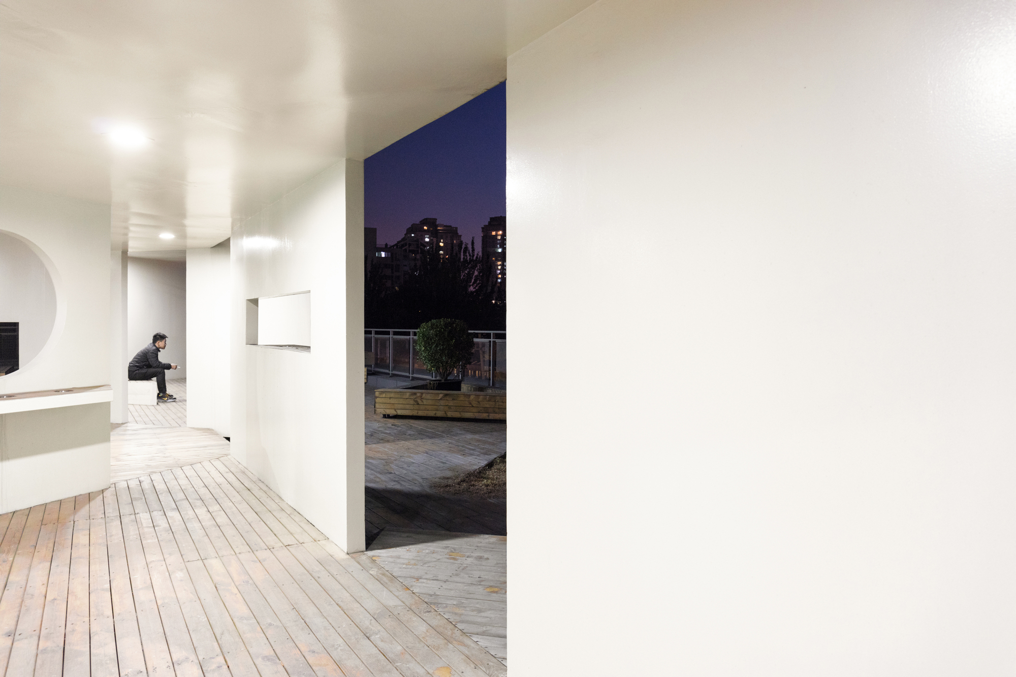 Gallery of Three Pavilions Garden / Hang Wang - 7