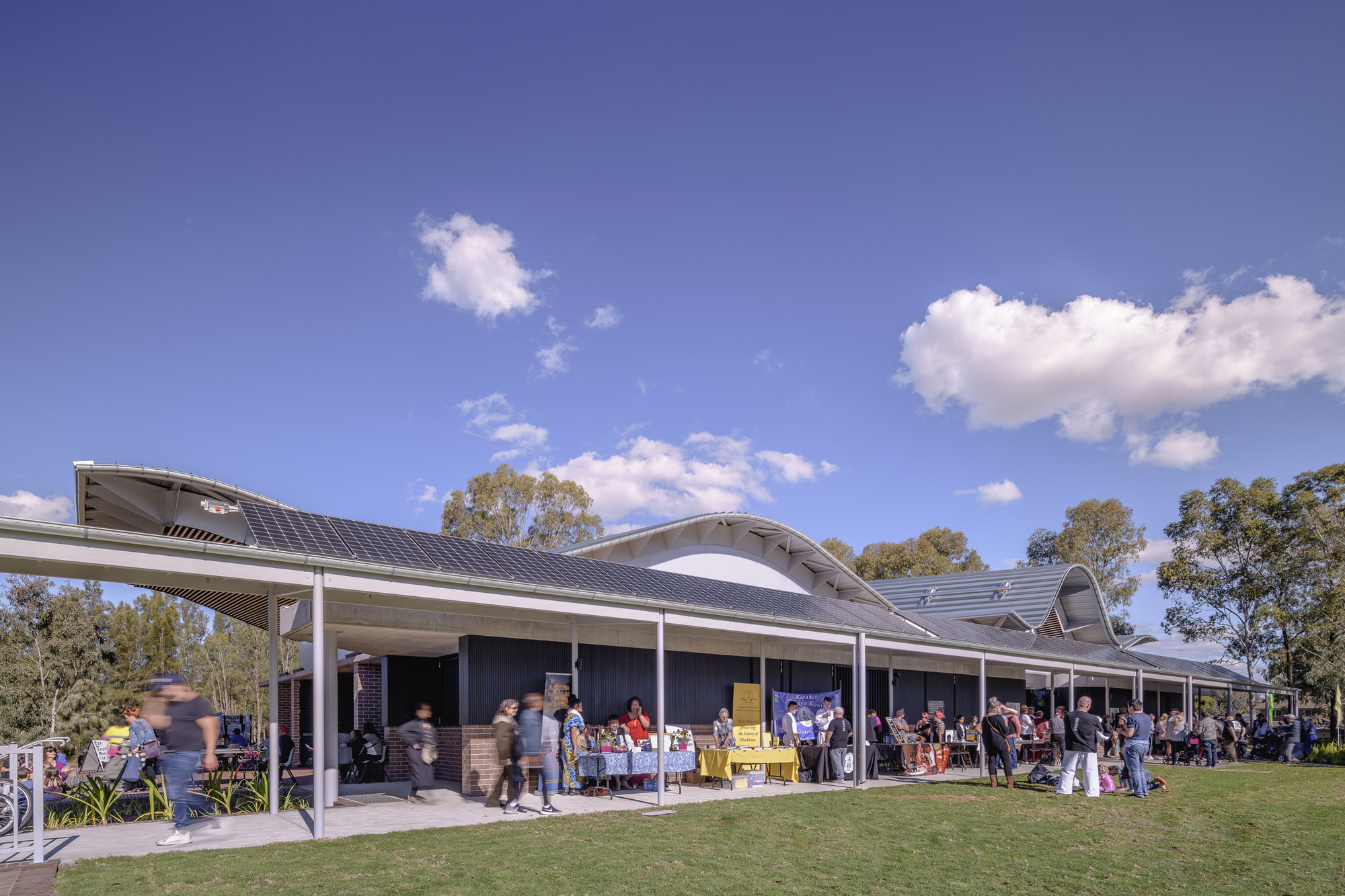 Gallery of Woodcroft Neighbourhood Centre / Carter Williamson