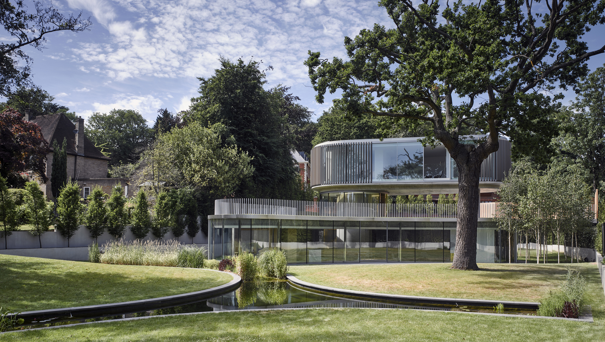 Gallery of House in Coombe Park / Eldridge London Architects