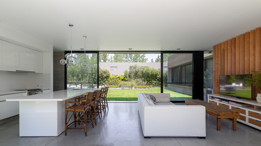 LP.0405 House / Nómade Arquitectura - Interior Photography, Kitchen, Wood