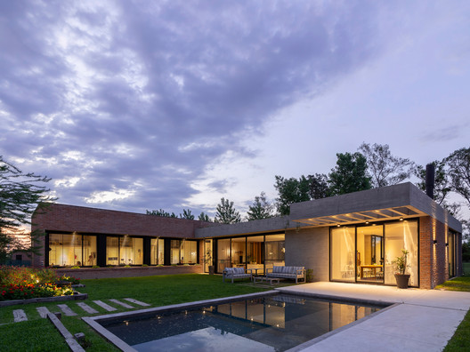 LP.0405 House / Nómade Arquitectura - Exterior Photography, Garden, Facade