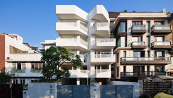 62, Jorbagh / common Ground practice