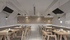 Goose Hut Home Bistro     / Golucci Interior Architects