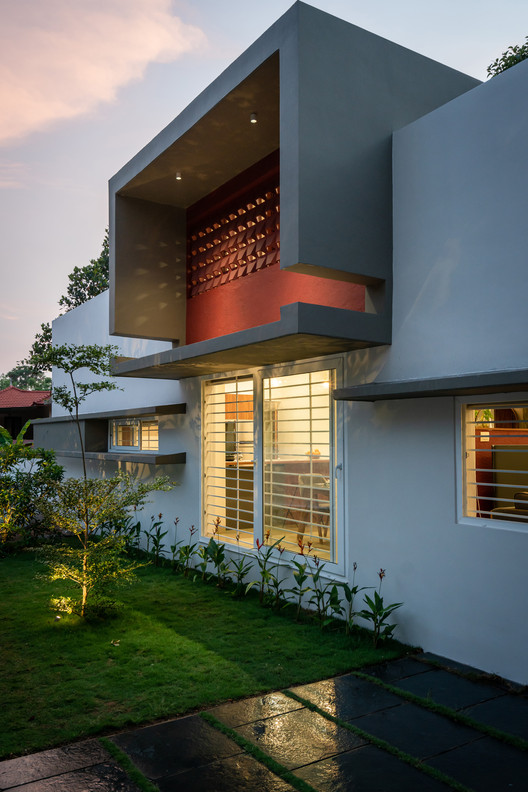 Captain’s Residence / i2a Architects Studio - Exterior Photography, Windows, Lighting, Facade