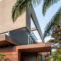 Casa en Serpong / Atelier Riri - Fotografía exterior, Casas, Escaleras