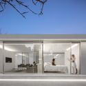 Nothing to Hide: 19 Projects with a Voyeuristic Spirit - Image 5 of 20