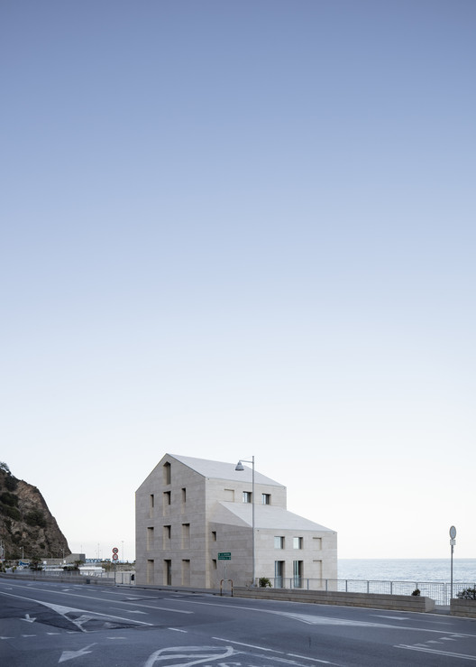 A House in the Sea  / Studio Marco Ciarlo Associati + Studio Daniele - Exterior Photography, Facade