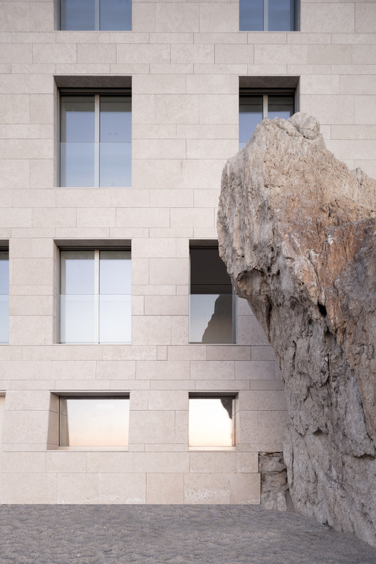 A House in the Sea  / Studio Marco Ciarlo Associati + Studio Daniele - Interior Photography, Facade, Concrete