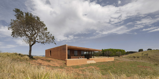 House in Cunha / Arquipélago Arquitetos - Exterior Photography