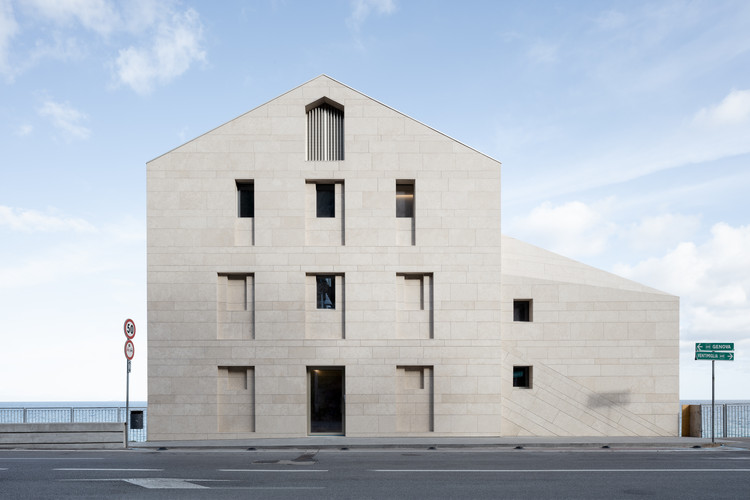 A House in the Sea  / Studio Marco Ciarlo Associati + Studio Daniele - More Images