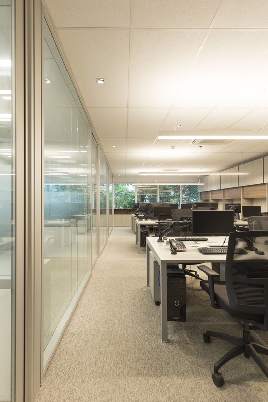MCSA Haddock Santos Office / Zanatta Figueiredo + Chay Cardoso MCSA Haddock Santos Office / Zanatta Figueiredo + Chay Cardoso - Interior Photography, Glass