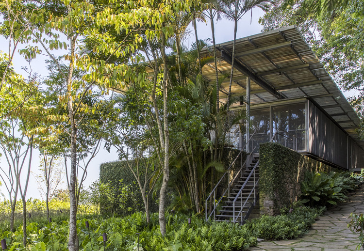 Residencia A.B.V. / Andrade Morettin Arquitetos Associados - Más Imágenes