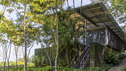 Residencia A.B.V. / Andrade Morettin Arquitetos Associados