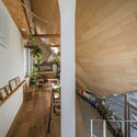 8.5 House / DOG - Interior Photography, Windows, Handrail