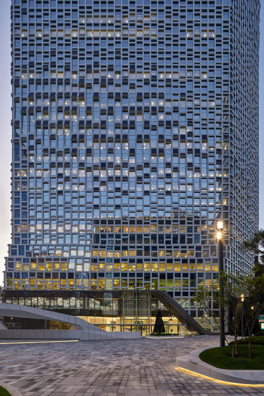 UNStudio conclui obras de reforma da sede da Hanwha em Seul - Imagem 9 de 19