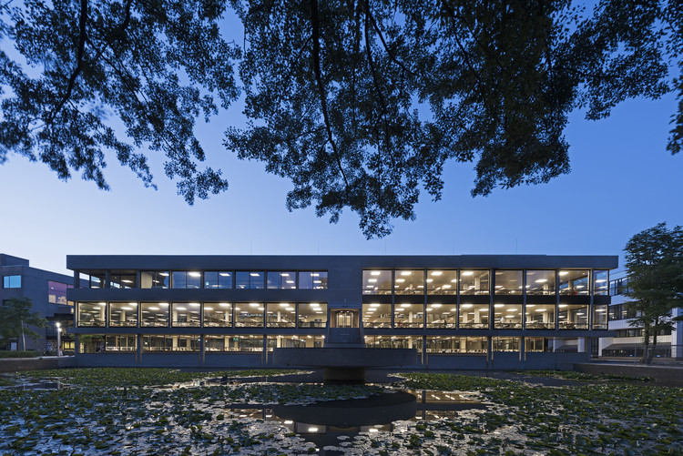 Erasmus University Rotterdam Library Renovation / Defesche Van den Putte architecture + urbanism - Exterior Photography, Windows, Facade