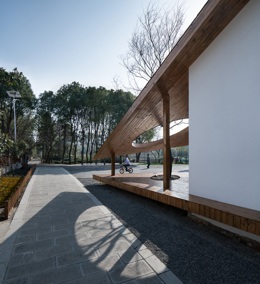 Edificio de actividades de la aldea MaJiaLong / Mix Architecture Edificio de actividades de la aldea MaJiaLong / Mix Architecture - Fotografía exterior, Concreto