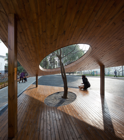 Edificio de actividades de la aldea MaJiaLong / Mix Architecture Edificio de actividades de la aldea MaJiaLong / Mix Architecture - Fotografía interior, Madera, Concreto