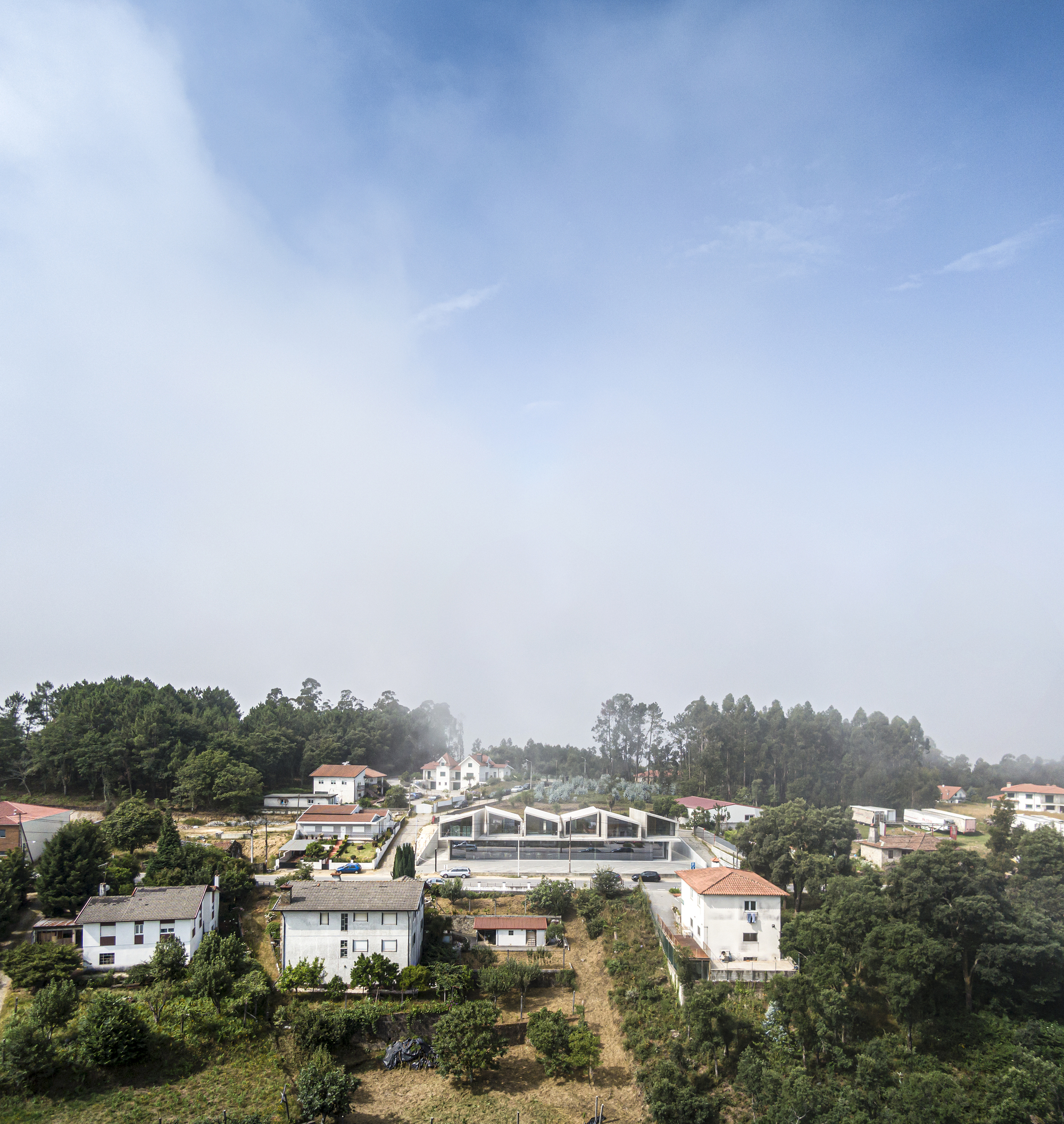 Gallery of 1000m2 Prefabricated Housing / SUMMARY - 7