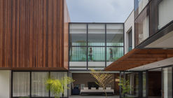 TAM House / Mauricio Melara Arquitetura