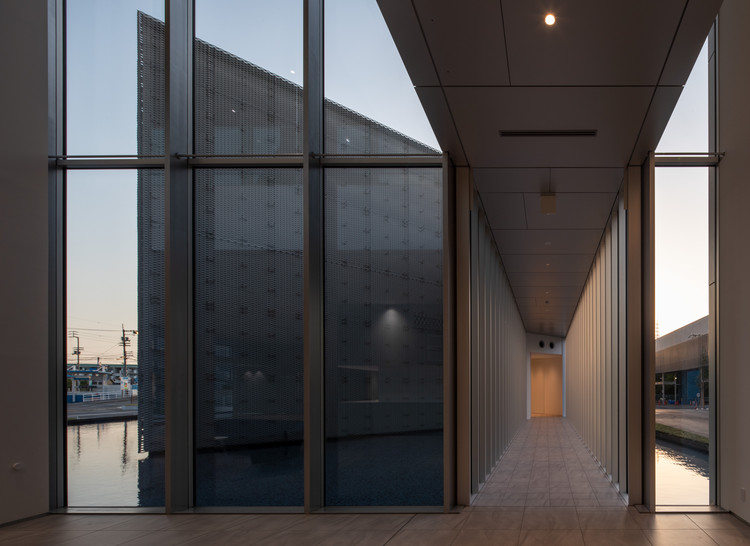 水的陈列室 / 竹中工务店 - 室内图, 玻璃