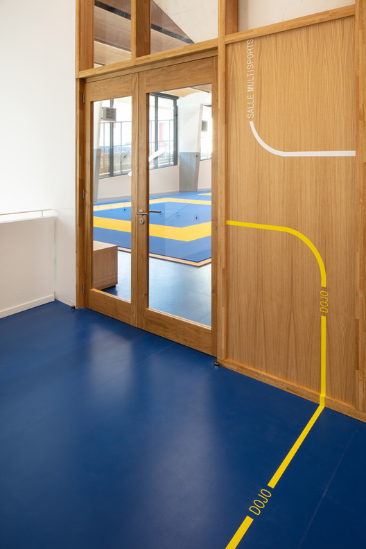 Alice Milliat Gymnasium / Marjan Hessamfar & Joe Vérons architectes associés - Interior Photography, Bed