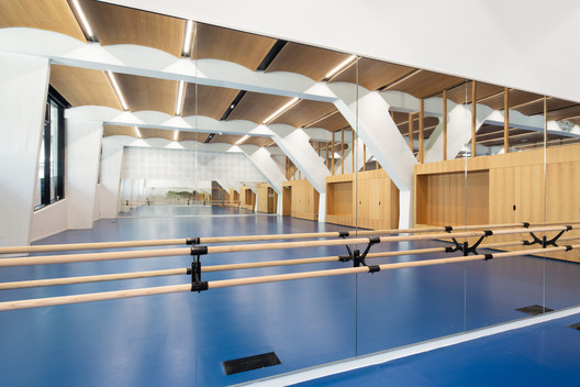 Alice Milliat Gymnasium / Marjan Hessamfar & Joe Vérons architectes associés - Interior Photography, Kitchen