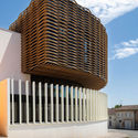 Sede da Communauté de Communes des Deux Rives / Marjan Hessamfar & Joe Vérons architectes associés - Fotografia de Exterior, Centro Comunitário, Fachada
