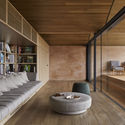 Casa bóveda / Hiroshi Nakamura & NAP - Fotografía interior, Dormitorio, Madera
