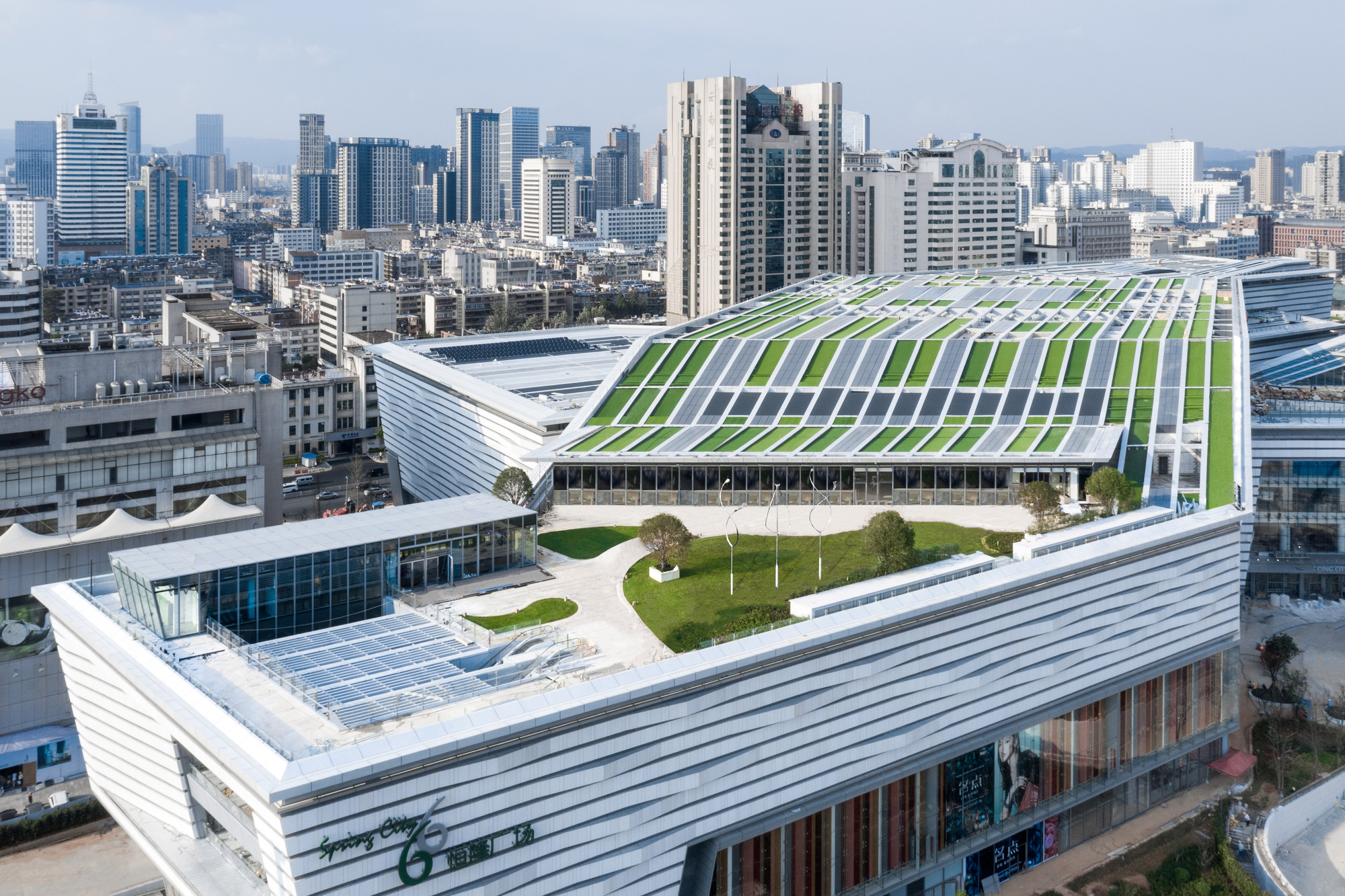 B439s「春日大社鹿角香合」木遊軒一丘造一司作　共袋(一丘)共箱(一丘一司銘) 春日大社交通攻略│戀愛神社特輯| Tabirai Japan