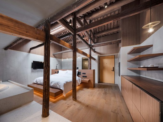 Yufengli Homestay / LYCS Architecture - Interior Photography, Bedroom, Bed, Beam