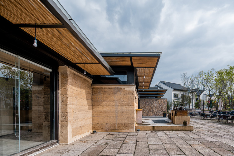 Rural Culture Hall - Parlor of the Village / Shanghai Jiaotong University Design and Research Institute - Exterior Photography, Windows, Facade, Beam