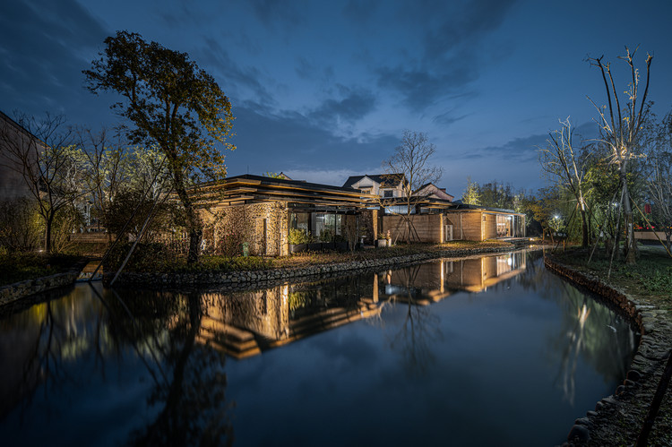 Rural Culture Hall - Parlor of the Village / Shanghai Jiaotong University Design and Research Institute - Exterior Photography, Waterfront