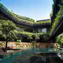 15. All bed rooms centre around the natural rock edged bio pool  the heart of the house. - Cornwall Gardens House : Một thi&ecirc;n đường nhiệt đới m&aacute;t mẻ cho gia đ&igrave;nh